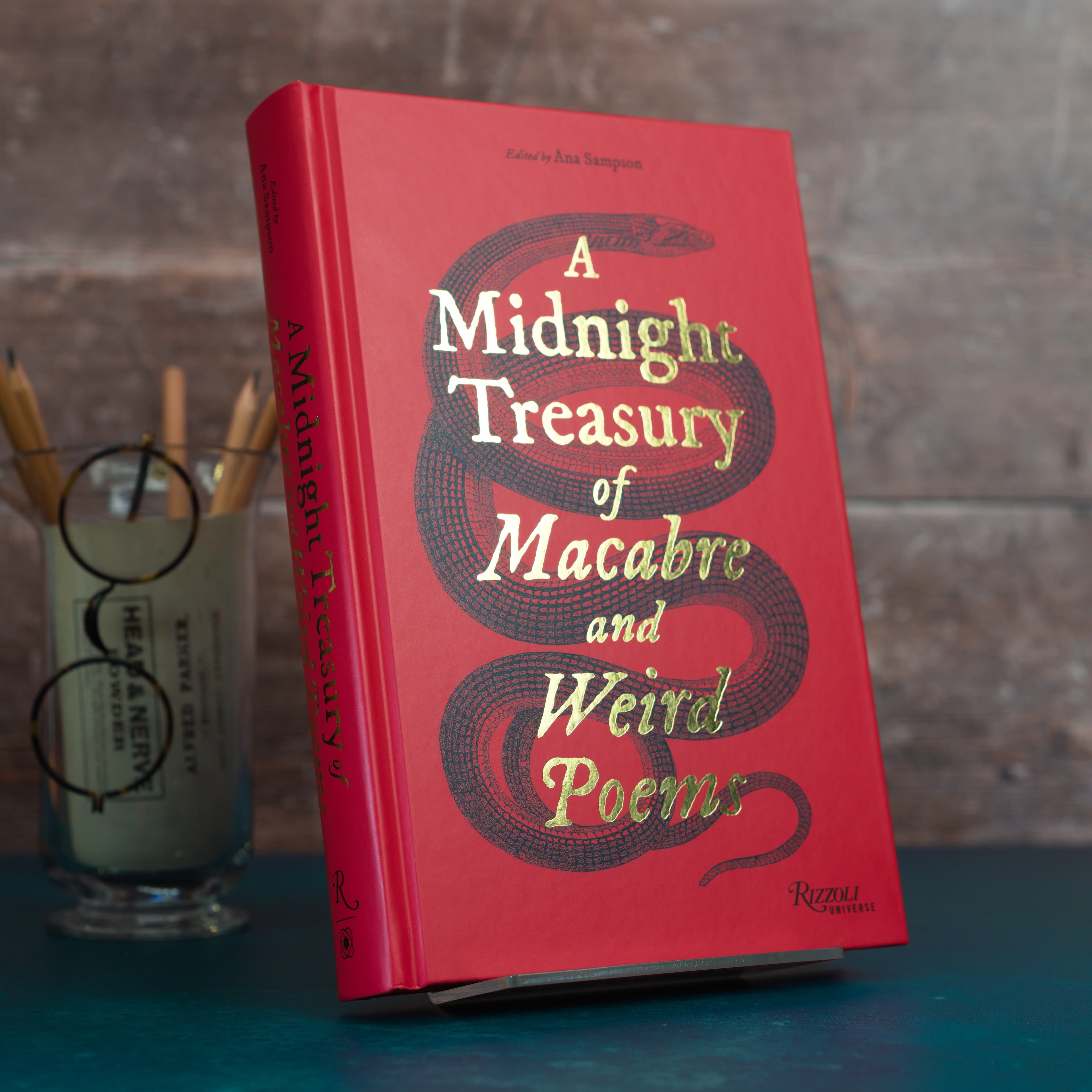 A Midnight Treasury of Macabre and Weird Poems